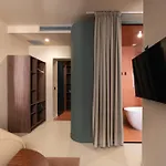 Hotel Boutique Opera 4*