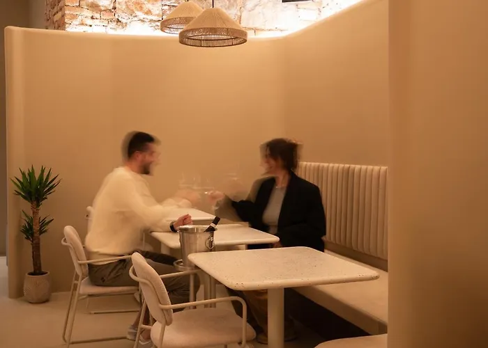Boutique Opera Szálloda