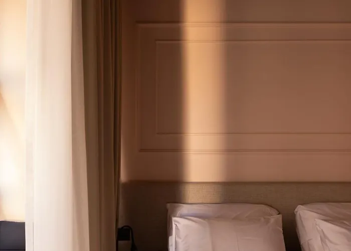 Boutique Opera 4*